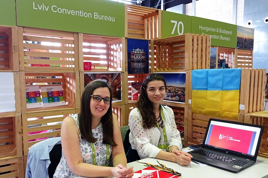 Yuliia Katynska e Sofiya Kayinska, do Lviv Convention Bureau